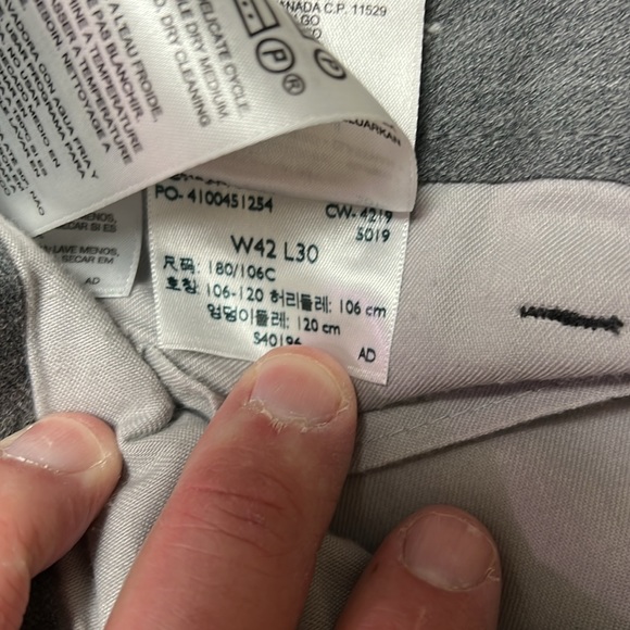 Dockers Classic Fit Black Khaki Pants 42x30 - Picture 3 of 3